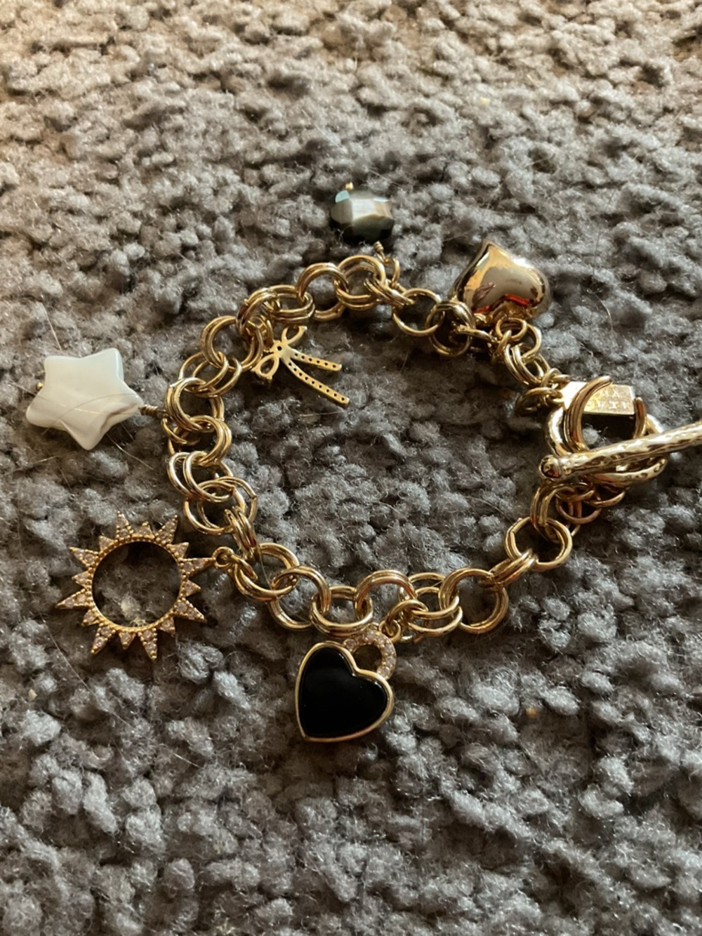 NWOT Luna Norte Gold Charm Bracelet w/ Black Heart White Star & Sunburst Jewelry